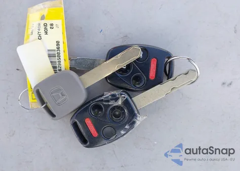 2008 Honda Civic Hybrid from USA, damaged, VIN JHMFA36298S003690